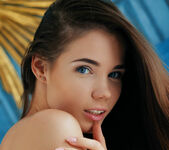 Lovenia Lux - Golden - Eternal Desire 5