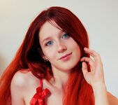 Alice - All Red - Eternal Desire 10