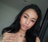 Alexa Belluci: Selfie 4U: My Big Breasts - Watch4Beauty 17