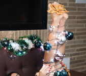 Sofia: Horny Gift - Watch4Beauty