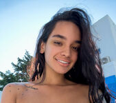 Dulce: Selfie Portraits - Watch4Beauty 4