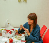 Gold - Getting Ready for the Photoshoot - Stunning 18