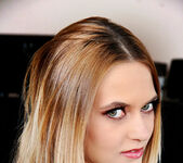 Michelle Honeywell - Deep Throat This #42 Part 1 4