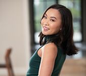 Serene Siren, Kimmy Kimm - Stepmommy's Little Product Tester