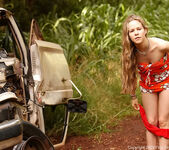 Fiona - Dole Plantation - FTV Girls 4