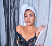 Squirrel - Full Lips - Erotic Beauty