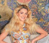 Monica & Estelle, Sisters in Sex - Monica, Estelle