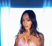 Sisi Rose, Jay Bangher - Massaging The Super Hot Sisi Rose