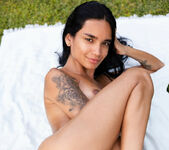 Dulce: Fun In The Garden - Watch4Beauty 11