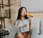 Yeye Guzman: Size Matters - Watch4Beauty 4