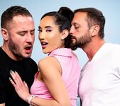 Chloe Amour - Hookup Hotshot: E-Girls #17 - Evil Angel 7