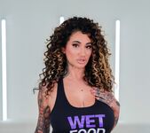 ARABELLE RAPHAEL Blowbang & Titty Fuck - Evil Angel 7