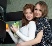 Nomi, Virginia Sun - Novisa - Rylsky Art