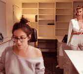 April O'Neil, Alexis Fawx - Girlcore | S1 E3 | The Third Way 6