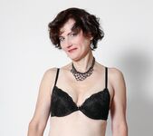 Alice Sharp, Elizabeth - The Cougars #40 11