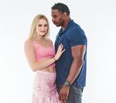 Chloe Rose Gets Her Unemployed Boyfriend To Do Some Dirty Wo 7
