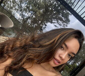 Selfie 4U: Kisses From Dulce - Watch4Beauty 4