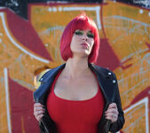 Samantha - Colorful Show - FTV Milfs 4