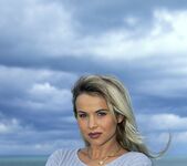 Meridian, A Queen for the New Century - Private Classics 14