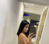 Sofia: Selfie 4U: Just For You - Watch4Beauty 5