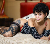 Lilith Baph: 5 Fingers - Watch4Beauty 4