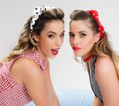 Eveline Dellai, Anastasia Brokelyn - Pin-Up Cuties 8