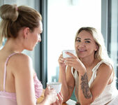 Lee Anne, Merida Sat - Erotic Attraction - Viv Thomas