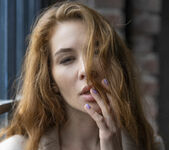 Maggie Z - A Living Sculpture - Stunning 18 11