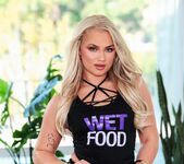 HARLEY KING 8-Man Blowbang Submission - Evil Angel 7