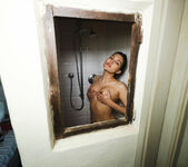 Ellie Luna: Time To Shower - Watch4Beauty 11