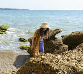 Dakota - Alone with the Sea - Stunning 18