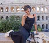Lilith Baph: Horny In Rome - Watch4Beauty 5