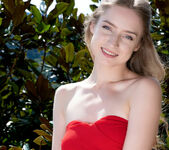 Presenting Eve Lunny - MetArt