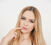 New Talent Erika Heiss - Watch4Beauty