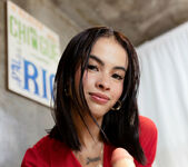 Valentina Smith: Look Closely - Watch4Beauty 9