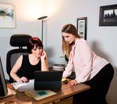 Laney Grey, Jessica Ryan - Obsessed Assistant - Girlsway