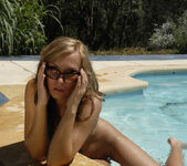 Tania G - Cool Pool - Erotic Beauty 10