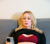 Sydney - Checking In - FTV Milfs 8