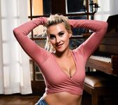 Kit Mercer, Indica Monroe - Sex On The Brain - Girlsway 24
