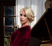 Kit Mercer, Indica Monroe - Sex On The Brain - Girlsway 27