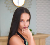 Betzz - Smolder - MetArt
