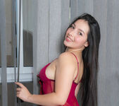 Presenting Nicolle Florez - MetArt
