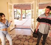 Chanel Camryn, Seth Gamble - Karen's Karma - Scene 1 8