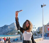 Valery Ponce: Come For A Walk - Watch4Beauty 4