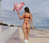 Irene Rouse: Love To The Max - Watch4Beauty 6