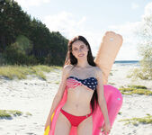 Einija - Ocean Bliss - Stunning 18