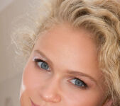 Presenting Mikana - Erotic Beauty 16