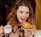 Elvera - Fluttering Charm - MetArt