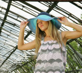 Lisa - Blue Hat - Stunning 18