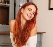Sirena Milano - Effervescent - MetArt